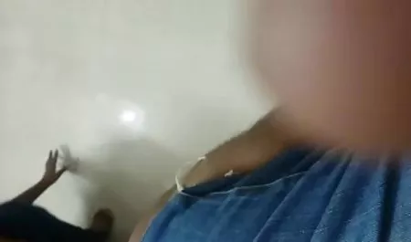 Sexy Teen mit perfekten Titten pornofilme frei und Arsch Shows