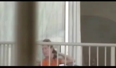 - Die Petentin des Mieters fickt den Vermieter, wenn sie das Geld xxxporno filme für die Miete nicht findet