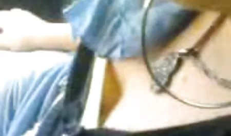 Schlanke Teen bekommt tiefe anale Penetration kostenlose hardcore sexfilme