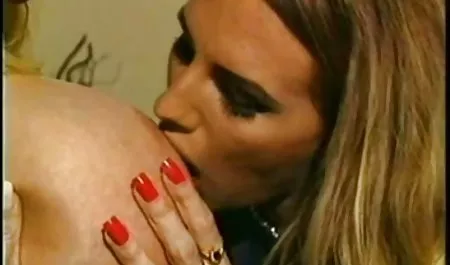 Noemi Bilas spritzt Teen Katze Arsch kostenlose pornofilme in hd schlug hart