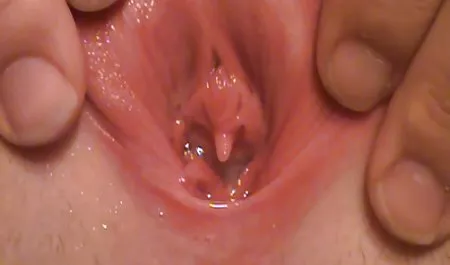 Flexible Teen Jennifer White übernimmt die Kontrolle und reitet ihre Patienten - Babys sefilme gratis