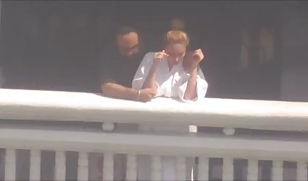 Geile sexfilme gratis hd betrügende Frau wird auf Vorräte gefickt