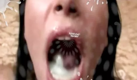 Jesse Volt gibt Blowjob kostenlose amateur pornofilme Gruppe schwarzer Mann